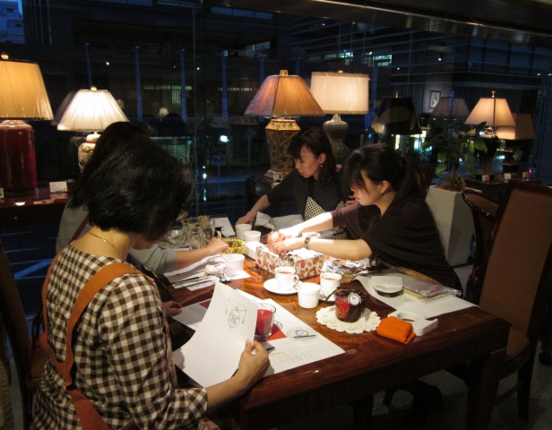 http://www.karimoku.co.jp/blog/domani-nihonbashi/111017%20003_.jpg