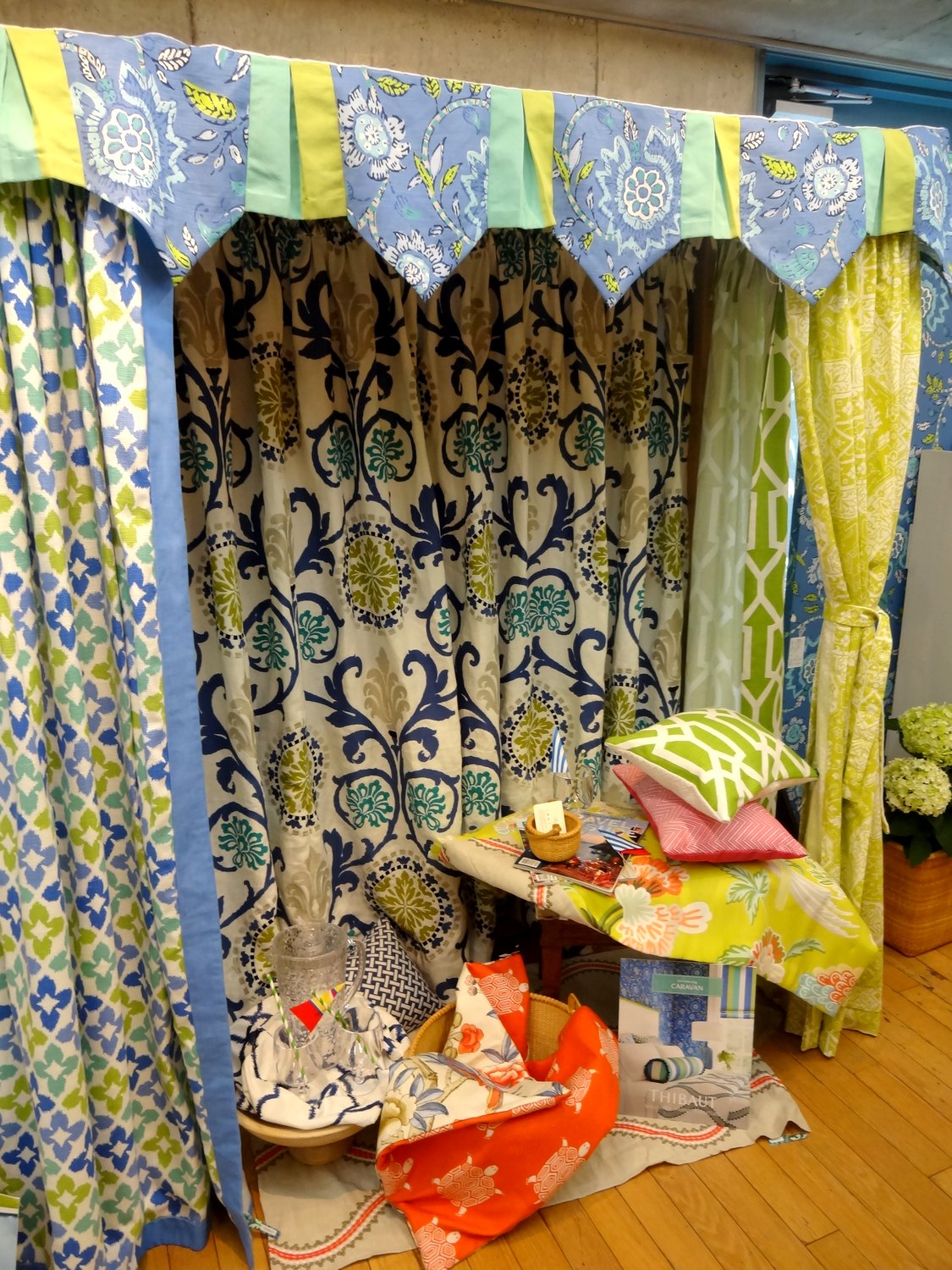 http://www.karimoku.co.jp/blog/domani-nihonbashi/DSC06327.JPG