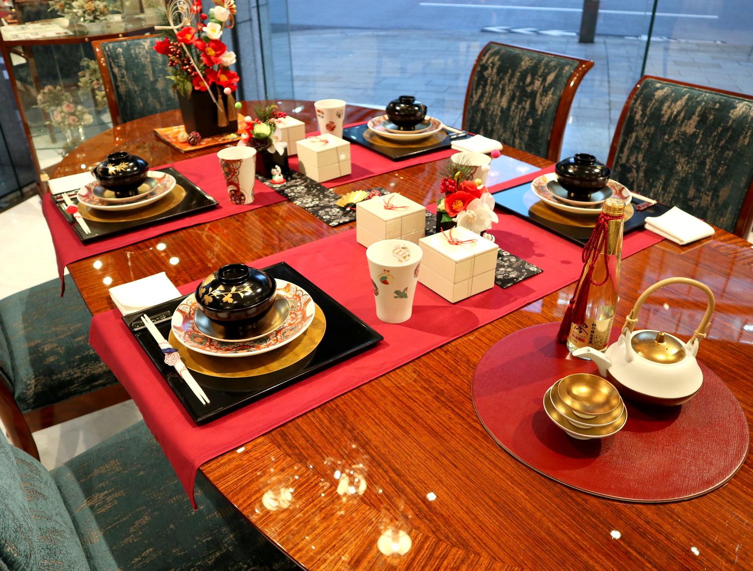 http://www.karimoku.co.jp/blog/domani-nihonbashi/IMG_0267.JPG