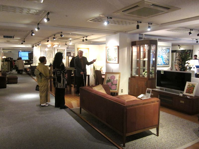 http://www.karimoku.co.jp/blog/domani-nihonbashi/IMG_1360.JPG