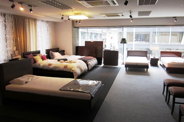 http://www.karimoku.co.jp/blog/domani-nihonbashi/bed002.jpg