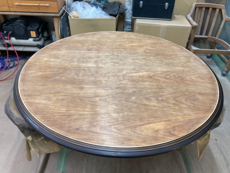 https://www.karimoku.co.jp/blog/repair/%E3%82%B3%E3%83%AD%E3%83%8B%E3%82%A2%E3%83%AB%EF%BC%92.jpg