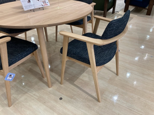 Karimoku ダイニングチェア domani 国産家具 Y214 多摩ショールーム｜イベント・新着情報｜カリモク家具 karimoku