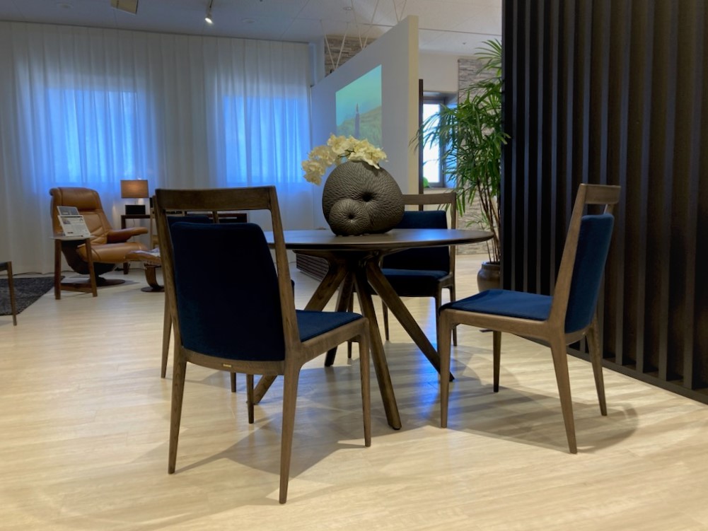 Karimoku/カリモク　domani/ドマーニ　モダンスタイルサイドテーブル Karimoku/カリモク domani/ドマーニ モダンスタイルサイドテーブル