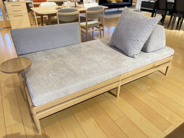 本社ショールーム｜イベント・新着情報｜カリモク家具 karimoku