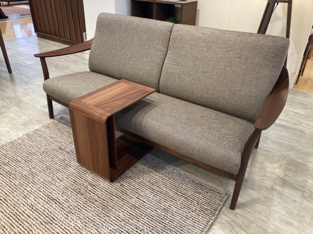 カリモク ファニチャー ワゴン 2024-ss0419-main.jpg