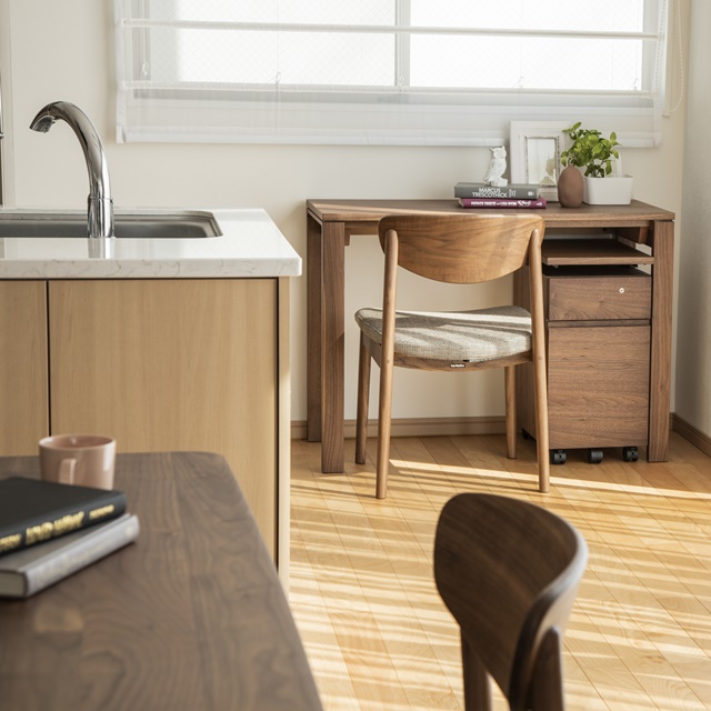 カリモク 堅木製 ウッド カート引き取り限定茨城県古河市まで