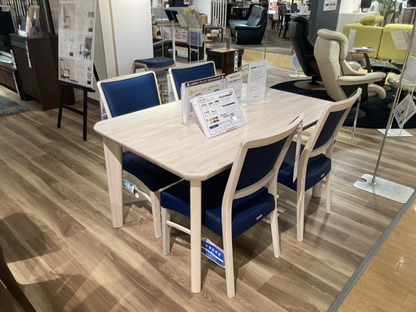 ニトリホームズ 宮原店｜カリモクギャラリー｜カリモク家具 karimoku
