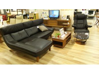 島忠ホームズ 横須賀店 カリモクギャラリー カリモク家具 Karimoku