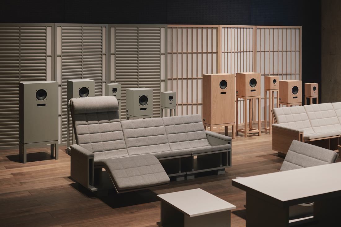 新ブランド〈音の家具 By OJAS and Karimoku Furniture〉を発表ザ