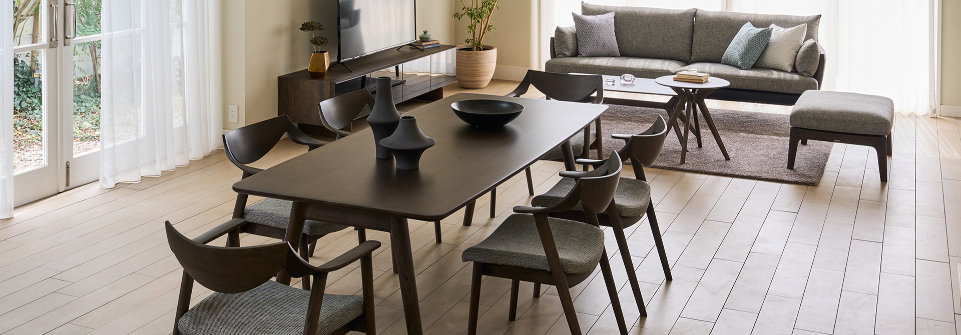 ダイニングチェア karimoku sphere chair karimoku(カリモク)のsphere(スフィア) ウォールナット材 ショート