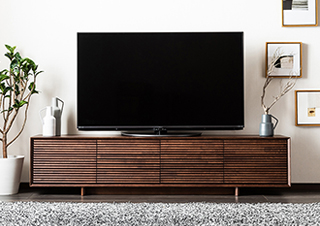 初めての家具選び テレビボード選びのポイント「視聴距離・ボード